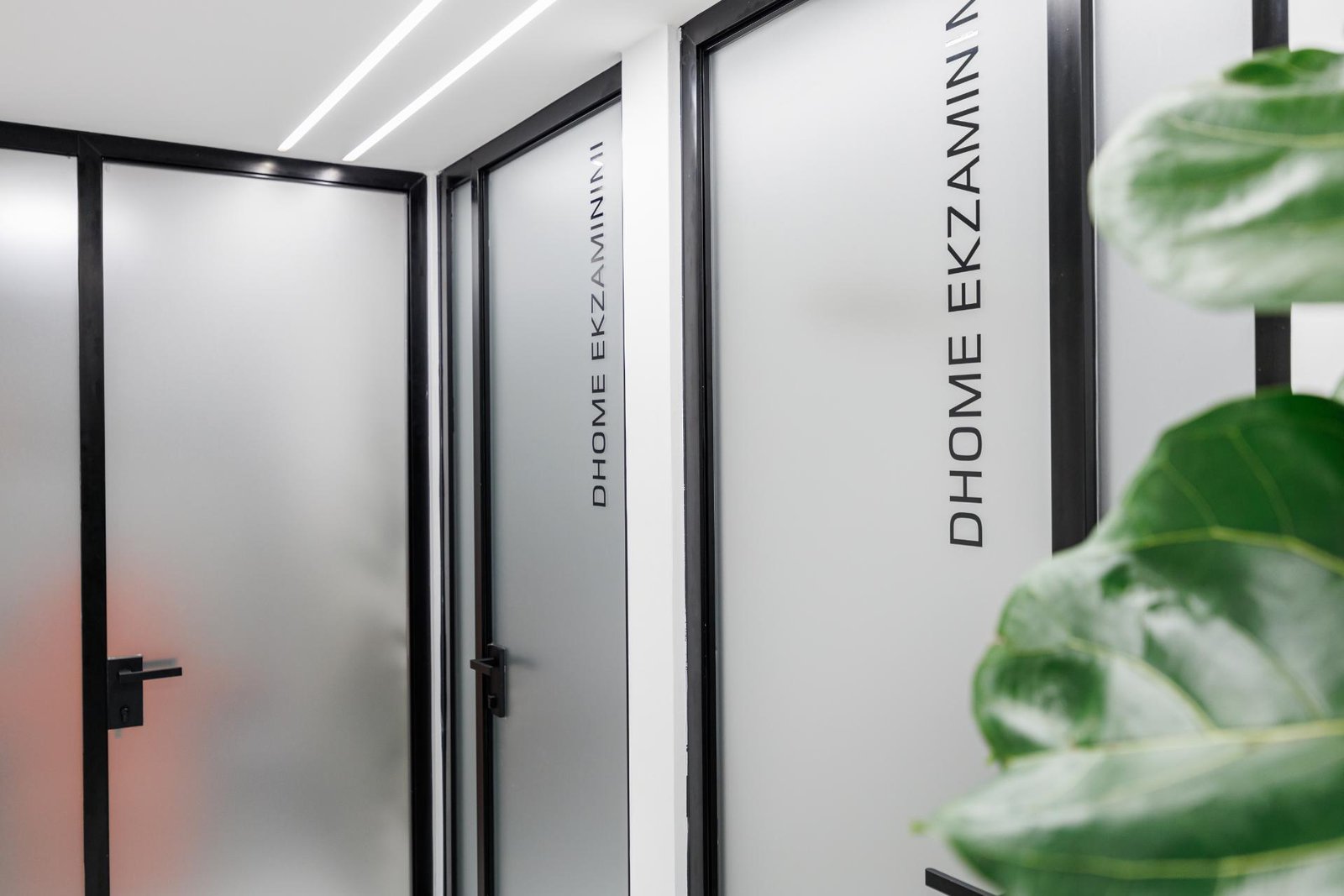 Gli ambienti della clinica Dr. Medical Clinic & Lab a Tirana