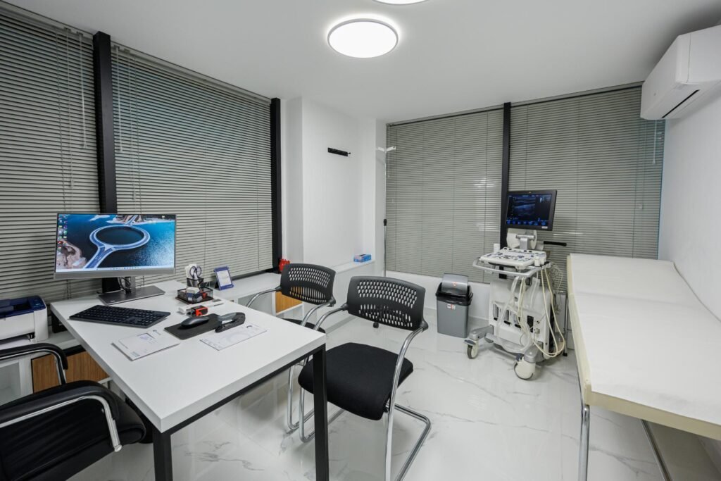 Ambientet e klinikës Dr. Medical Clinic & Lab në Tiranë